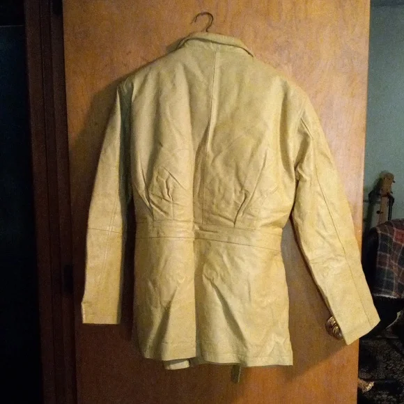 Like New! WILDA 100% Leather Jacket - Picture 2 of 11